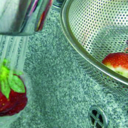 ¿Qué alimentos debemos lavar, y cuáles no, antes de comerlos?