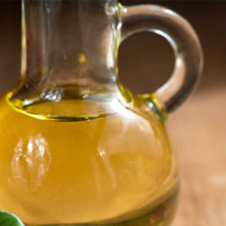 Consumir aceite de oliva virgen reduce un 51% el riesgo de fractura osteoporótica