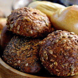 Pan integral y pan blanco: las diferencias nutricionales entre ambos